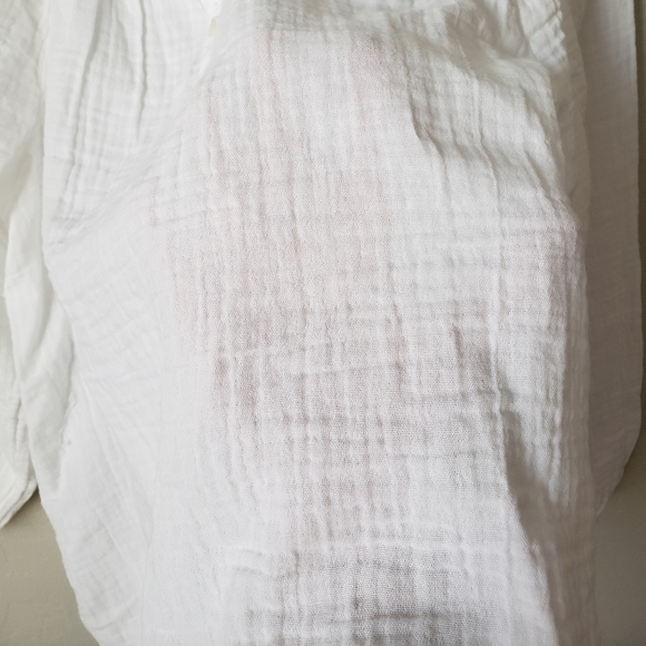 Old Navy Double Weave Long Sleeve Blouse - Picture 8 of 17